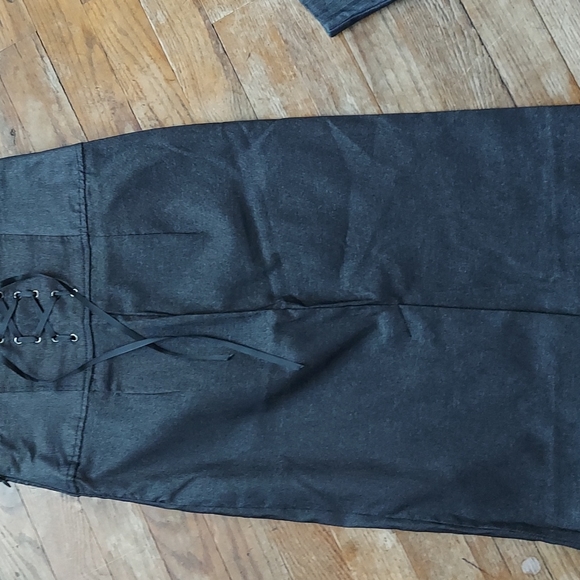 Skirts - Picture 5 of 16